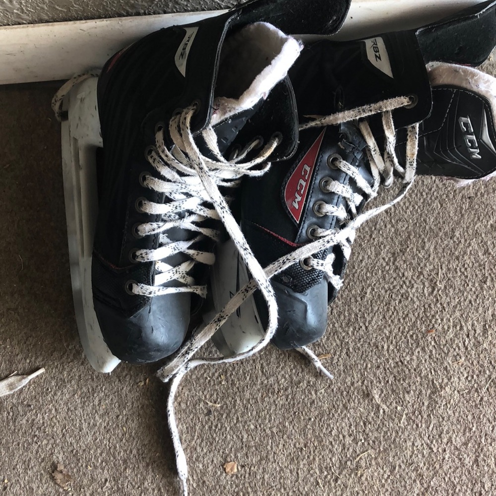 Youth Hockey skates